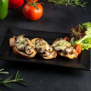 Garlic Bread with Cheese and Mushroom